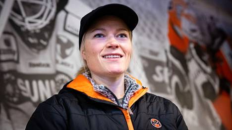 The Hockey News uutisoi, että Noora Räty pelaa ensi kaudella jääkiekkoliiga PHF:ssä.