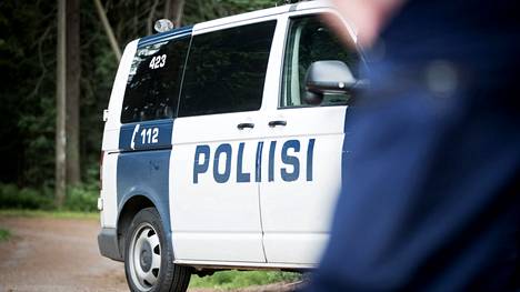 Lounais-Suomen poliisilla oli kiireinen juhannus - Turun seutu -  Ilta-Sanomat