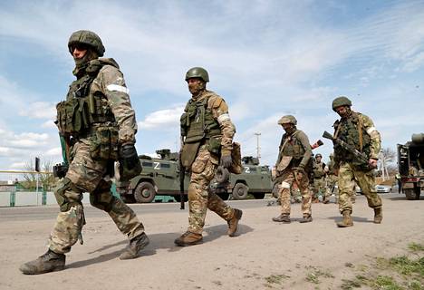 Venäläisiä sotilaita Donetskin alueella Ukrainassa toukokuussa.