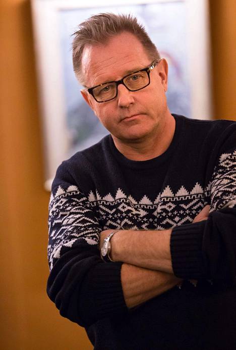 Reijo Mäki kertoo, että Roivas-trilogian päätös jäi odottamaan yli 20 vuodeksi Vares-kirjojen suosion vuoksi.