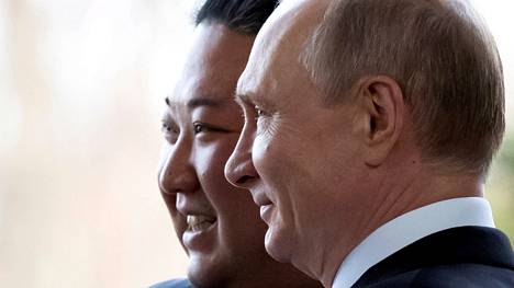 Pohjois-Korean johtaja Kim Jong-un ja Venäjän presidentti Vladimir Putin kuvattuna Venäjän Vladivostokissa huhtikuussa 2019.