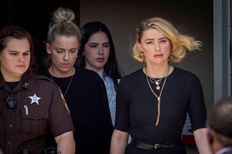 Amber Heard kertoi olevansa pettynyt oikeuden päätökseen.