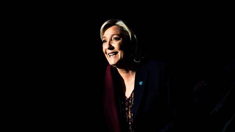 Kansallisen rintaman (Front National) Marine Le Penin uskotaan pääsevän presidentinvaalien toiselle kierrokselle.