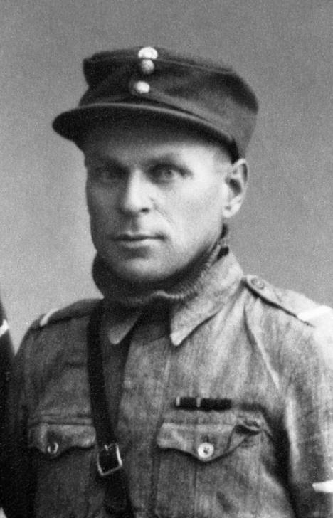 Arvid Janhunen taisteli punakaartissa ja Suomen armeijassa.