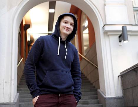 21-vuotias Lasse ”MATUMBAMAN” Urpalainen on toiseksi eniten tienannut suomalaispelaaja 384 708 dollarilla.