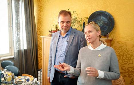 Dan von Koskull ja Helena Laakso kulkivat yhden päivän ajan tutustumassa yksityiskotien aarteisiin Tampereella.