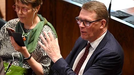 Keskustan puhemiesehdokas Matti Vanhanen on menossa sydänleikkaukseen elokuussa. Vanhanen arvioi aiemmin, että leikkauksesta toipuminen kestää ainakin syyskauden puoliväliin asti.