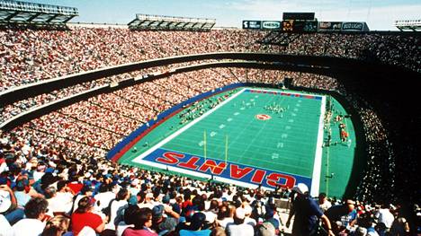 New York Giantsin vanha stadion Meadowlandsissa suljettiin pysyvästi vuonna 2010. Arkistokuva vuodelta 1994.