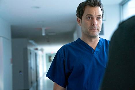 Narsistista huippukirurgia Christopher Duntschia näyttelee Dr. Death -minisarjassa Joshua Jackson.