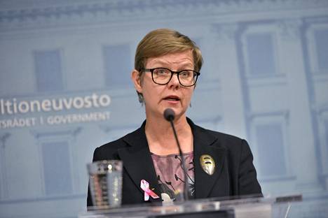 Sisäministeri Krista Mikkosen mukaan on mahdollista, että venäläisten turvapaikkahakemusten määrä kasvaa sen jälkeen, kun itäraja suljetaan turisteilta.