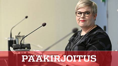 Valtiovarainministeri, keskustan puheenjohtaja Annika Saarikko lupasi budjettiesitykseensä ylimääräiset lapsilisät. Esitys on leimattu vaalitempuksi – millainen se onkin.