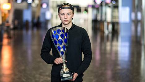 Aleksi Virolainen voitti viikonloppuna joukkueensa kanssa Helsingistä kolme CS-kultaa ja yli 20 000 euroa.