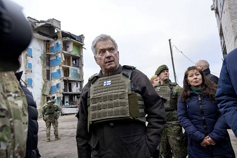 Sauli Niinistö sanoi tiistaina Ukraina-vierailullaan sodan aiheuttamia tuhoja kommentoidessaan, ettei Venäjän raakuus tule hänelle enää yllätyksenä.