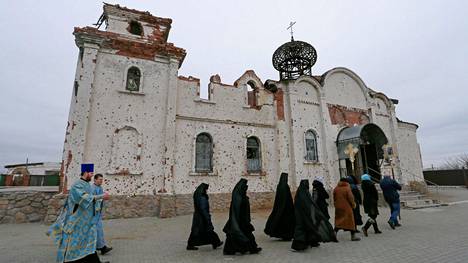Iverskyn luostari Donetskissa sai vaurioita Ukrainen hallituksen joukkojen ja separatistien taisteluissa helmikuussa.