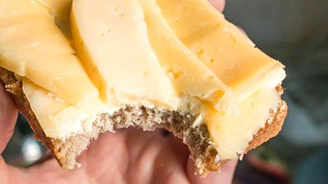 Rasvaa tihkuva juusto on monen rakkaus.