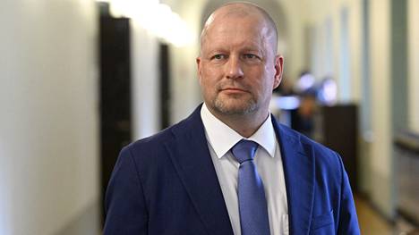 Kansanedustaja Timo Vornasen ampumistapaus nousee Jani Mäkelän mukaan jollain tavalla esille eduskuntaryhmän kokouksessa ensi torstaina.