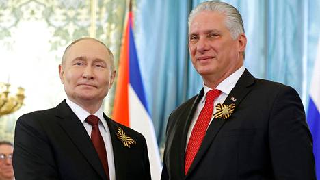 Kuuban presidentti Miguel Diaz-Canel saapui Vladimir Putinin vieraaksi voitonpäivän kunniaksi.