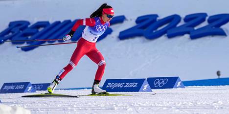 Veronika Stepanova ankkuroi Venäjän naiset olympiakultaan Pekingissä.