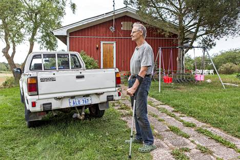 Nils Eriksson on maanviljelijäsuvun vesa. Hänen sukunsa tila on ollut olemassa 1600-luvulta lähtien.