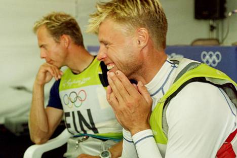 Thomas Johansonin (vas.) ja Jyrki Järven 49er-kultamitali Sydneyssä 2000 on toinen Suomen purjehduksen kahdesta täysosumasta. Toiseen venyi finnjollapurjehtija Esko Rechardt Moskovan olympiaregatassa Tallinnassa 1980.