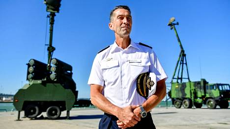Ruotsin puolustusvoimien komentaja Micael Bydén kuvattiin heinäkuussa 2019 Gotlannin Visbyssä.
