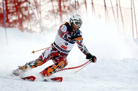 Andreas Romar teki suomalaista alppihiihtohistoriaa vuonna 2009 sijoittumalla juniorien MM-kisoissa MM-kisoissa Garmisch-Partenkirchenissä syöksylaskussa kolmanneksi.