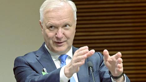 Suomen Pankin pääjohtaja Olli Rehn lupasi kertoa eduskuntavaalien ja hallitusneuvottelujen jälkeen kantansa siihen, että lähteekö hän tavoittelemaan keskustan presidenttiehdokkuutta ja tasavallan presidentin virkaa.