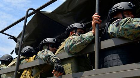 Ecuadorilaisia sotilaita kuljetettiin syyskuun lopulla taltuttamaan Guayaquilissa puhjennutta vankilamellakkaa.