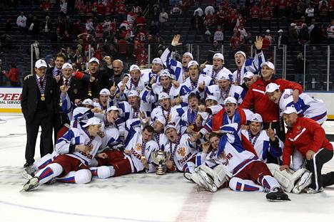 Venäjä juhli nuorten maailmanmestaruutta 2011.