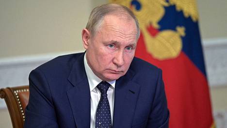 Presidentti Vladimir Putin käynnisti KHL:n 2008. Nyt hän on esiintynyt aggressiivisesti sekä Ukrainassa että länttä vastaan.