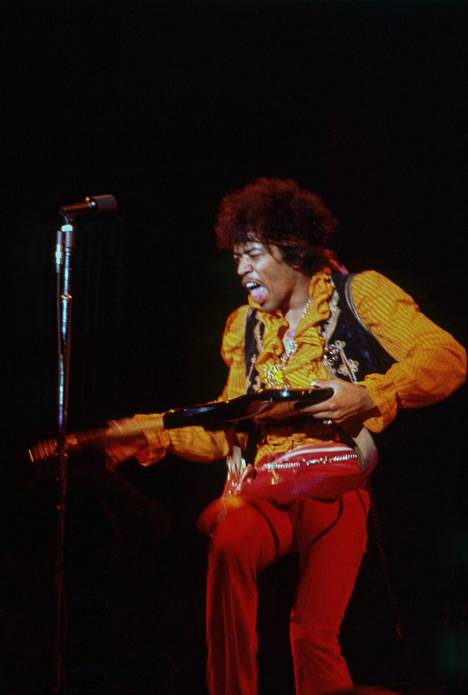 Sekavasta elämästä huolimatta Hendrix antoi aina lavalla kaikkensa.