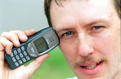 Nokian ensimmäisen matopelin kehittäjä Taneli Armanto vuonna 1999.
