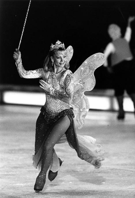 Kristiina Wegelius Disney World on Ice -jääshow’n tähtenä vuonna 1991.