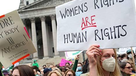 Yhdysvalloissa on järjestetty aborttioikeuteen liittyviä mielenilmauksia toukokuussa useissa eri kaupungeissa.