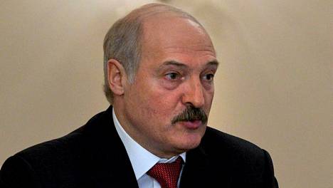 Aleksandr Lukashenko ei kiistä Krimin niemimaan asemaa Venäjän osana.