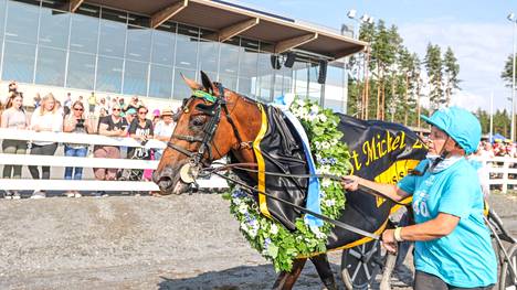 Mikkelin ME-koe vesittyi ikävästi – maailman paras ravuri Face Time Bourbon  hurmasi silti - Ravit - Ilta-Sanomat