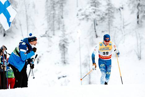Mikko Virtasen mylvintä ladun varressa kiinnitti huomiota jo Rukan maailmancupissa marraskuussa 2021.
