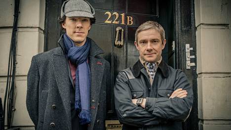 Sherlockin apuna on Watson (Martin Freeman) tv-sarjassa.