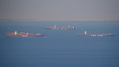 Suezin kanavan läpi kulkee arviolta kymmenen prosenttia maailman meriliikenteestä.