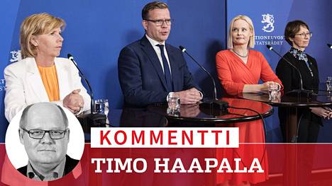Anna-Maja Henrikssonin johtaman Rkp:n kimppuun käydään hallitusneuvotteluiden ulkopuolelta susilauman ottein.