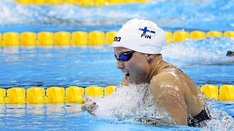Tanja Kylliäinen onnistui avausmatkallaan. Hän ui kisoissa myös 200 metrin sekauinnin.