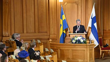 Tasavallan presidentti Sauli Niinistö puhui tiistaina Ruotsin valtiopäiville Suomen ja Ruotsin yhteisestä Nato-päätöksestä, jota hän kutsui ”historiallisiksi askeliksi”.