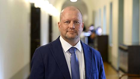 Ensimmäisen kauden kansanedustaja Timo Vornanen joutui kohun keskelle ammuskeltuaan helsinkiläisbaarin edustalla huhtikuun lopussa. Vornanen palaa eduskuntatyöhön tiistaina.