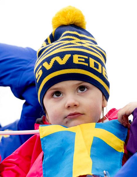Prinsessa Estelle seurasi helmikuussa alppihiihdon maailmanmestaruuskisoja Åressa.