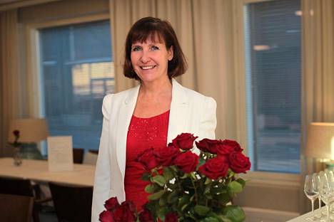 Esperi Caren toimitusjohtaja Marja Aarnio-Isohanni irtisanoutuu tehtävästään. Yhtiön toiminnassa on paljastunut runsaasti epäkohtia.