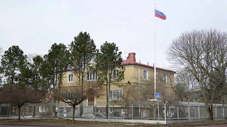 Venäjän konsulaatti Maarianhaminassa tyrmistyttää: ”minikokoinen  valvontakomissio” - Politiikka - Ilta-Sanomat