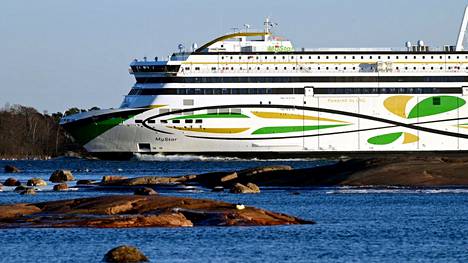Tallinkin MyStar-alus saapumassa Länsisatamaan Helsinkiin.