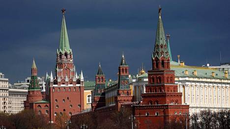 Kuvassa Venäjän merkittävimpien hallintoelinten keskus eli Moskovan Kreml. 