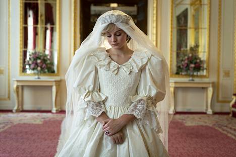 Emma Corrin esitti prinsessa Dianaa The Crownin 4. kaudella.