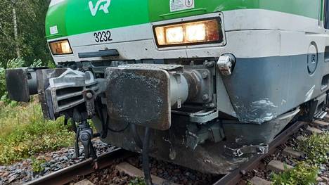Junankuljettaja teki hätäjarrutuksen, mutta se ei estänyt kuolettavaa törmäystä. 
